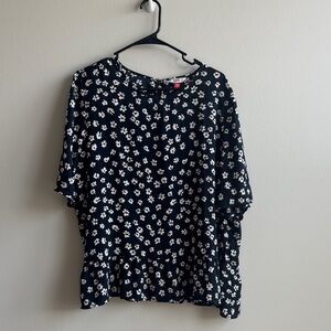 Floral Navy Top
